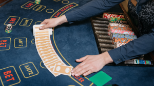 Каре покер: правила, стратегии и секреты игры